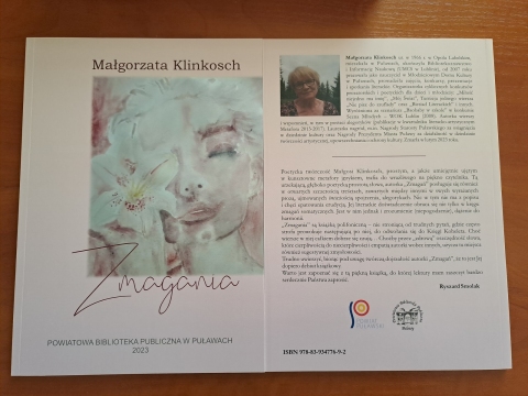 Zdjęcie prezentuje tomik poetycki „Zmagania” Małgorzaty Klinkosch wydany w 2023 r. przez Powiatową Bibliotekę Publiczną w Puławach. 