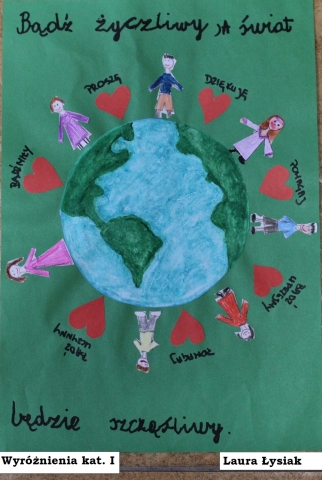 Zdjęcie prezentuje zwycięskie prace w powiatowy konkurs plastyczny „Z życzliwością na co dzień”.